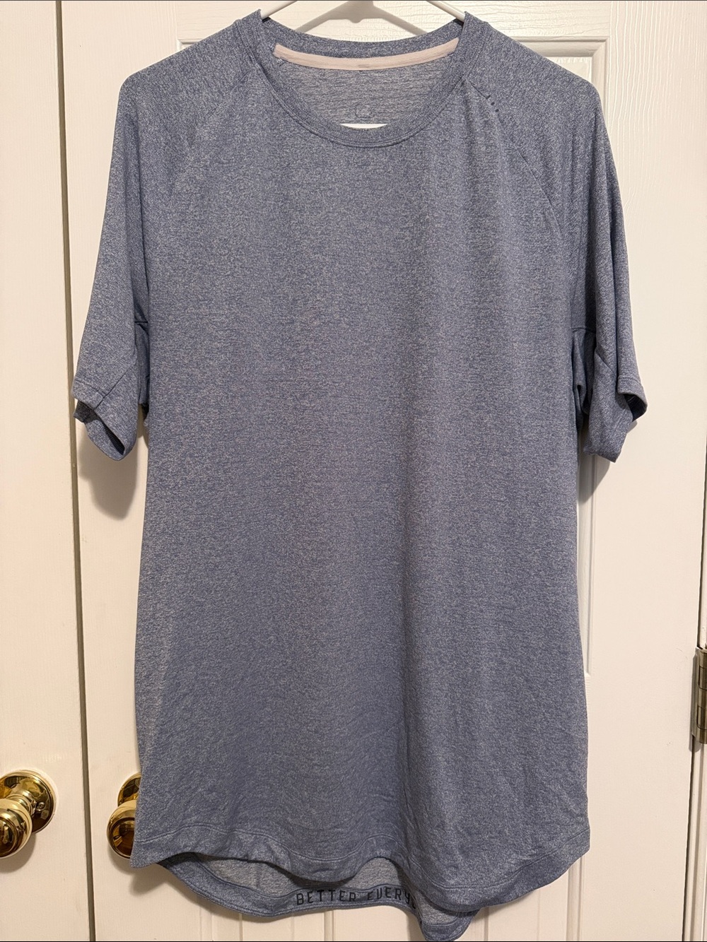 lululemon athletica Men's Light Heather Blue Short Sleeve Performance Tee